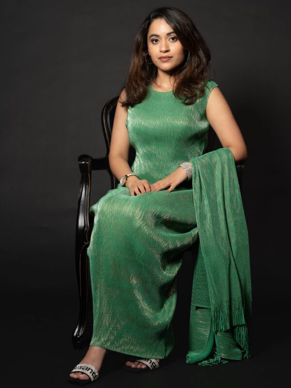 Ahana Regal Dress with Shawl(1)-min